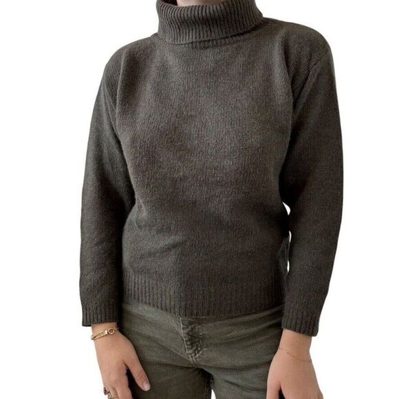 Vintage 1980s Wainscott Womens Olive Green Lambswool Angora Blend Soft Sweater S - Picture 1 of 6